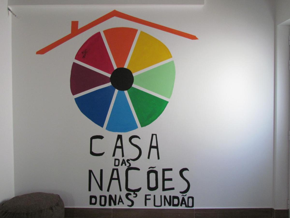Casa Das Nacoes Donas Esterno foto